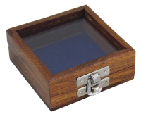 Holzbox mit Glas im Deckel