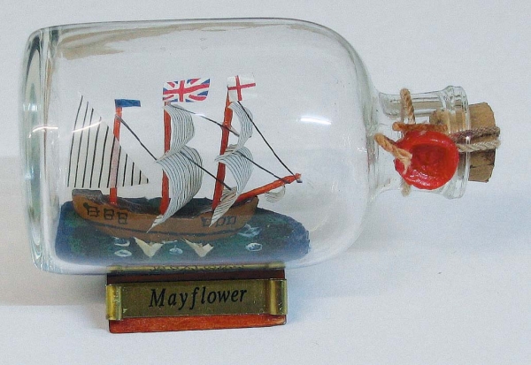 2 Flaschenschiffe Mayflower L 9 cm