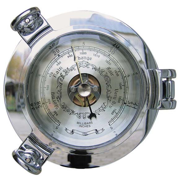 Barometer im Bullauge